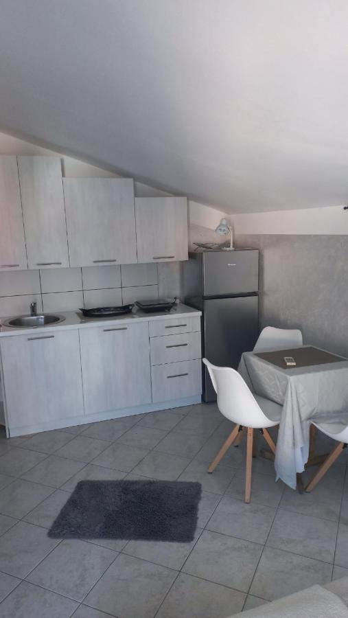 Belane Apartments Tivat Exterior photo